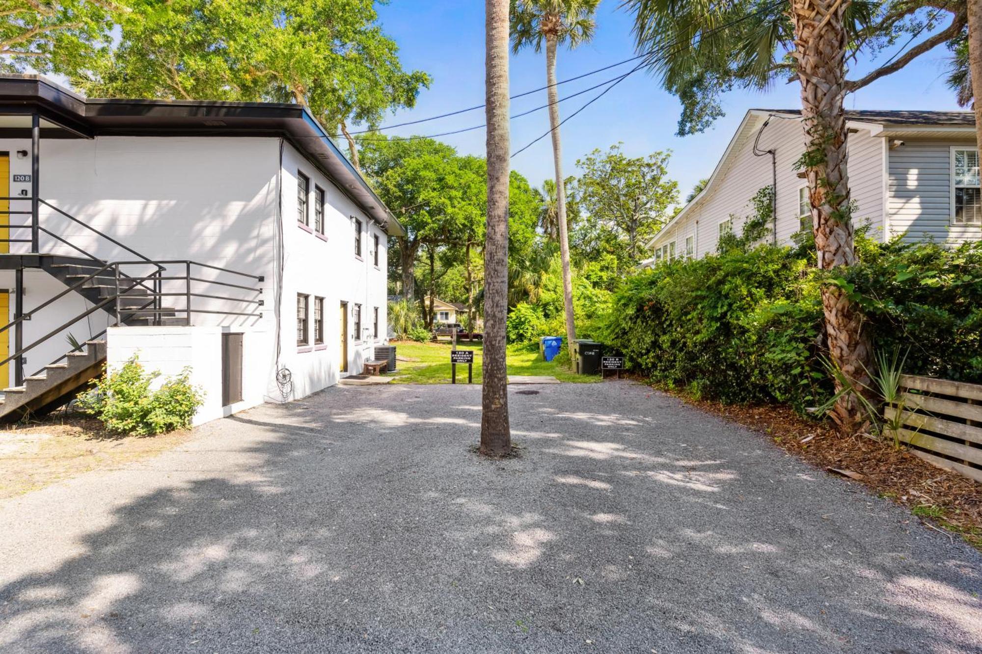 Ferienwohnung Folly Vacation Great Location, Vintage And Fun 120 Unit A Folly Beach Exterior foto